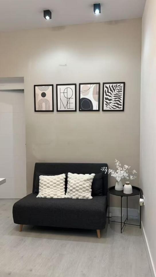 In La Latina Apartament